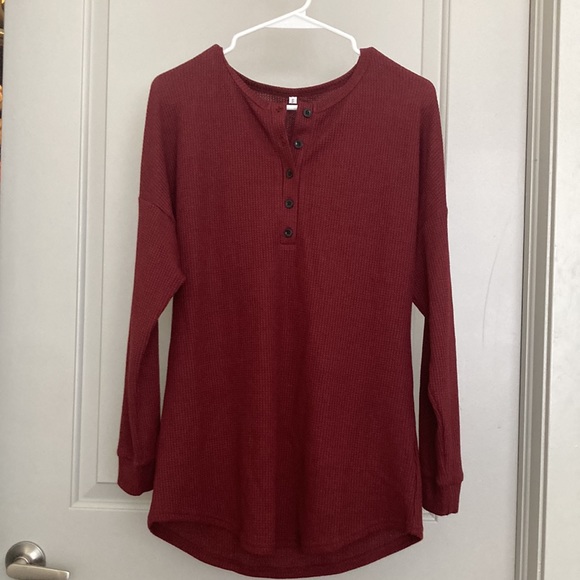 Maroon waffle knit long sleeve - Picture 1 of 3